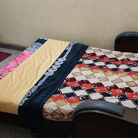 Sanat Kumar Das Yatri Niwas Ayodhya Zewnętrze zdjęcie